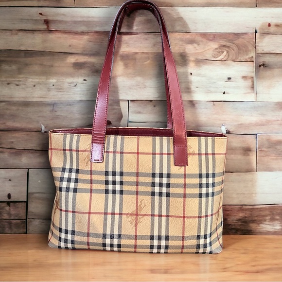 Burberry Tote in Haymarket nova check leather classic luxury that is always in! - Picture 2 of 10